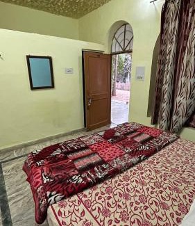 Pushkar Hotel | Radhika Palace Hotel