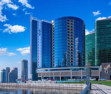 Downtown Dubai Hotel | Radisson Blu Hotel, Dubai Waterfront