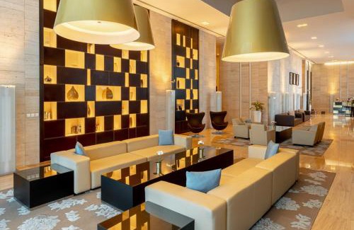 Dubai Marina Apartment | Radisson Blu Residence, Dubai Marina