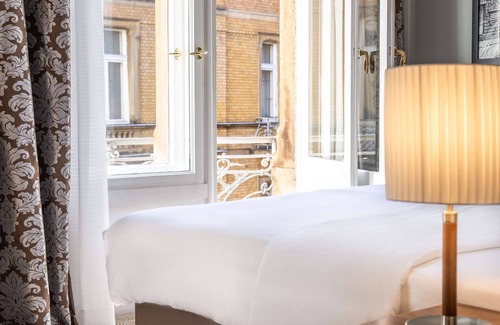 Mitte Hotel | Radisson Blu Schwarzer Bock Hotel