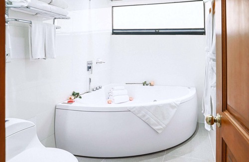 Chapinero Hotel | Radisson Bogota Metrotel