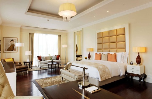 San Lorenzo Hotel | Raffles Makati