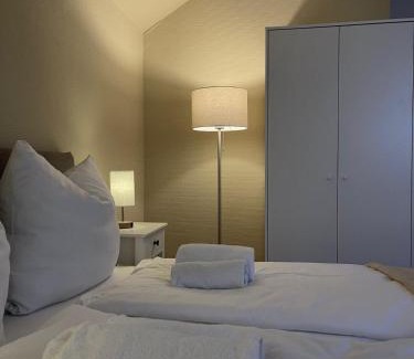 Erfurt Apartment | RAHA Apartments - Ihr Rückzugsort mit Panoramablick - HBF - Vollausstattung - Privat Parkplatz