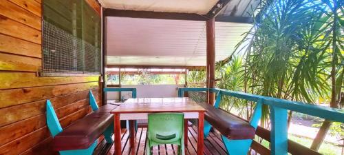Teahupoo House | RAIATEA - Fare Coco