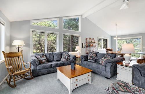 Neskowin House | Rain or Shine