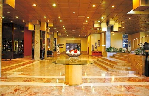 Harare Hotel | Rainbow Towers Hotel And Conference Centre