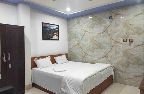 Nalbari Hotel | Raj Hotel