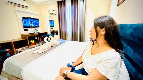 Greater Noida Hotel | Raksha Suites & Banquet Greater Noida