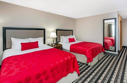 Springfield Hotel | Ramada by Wyndham Springfield North