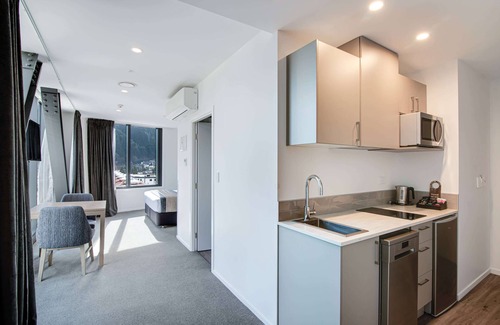 Queenstown City Centre Hotel | Ramada by Wyndham Queenstown Central