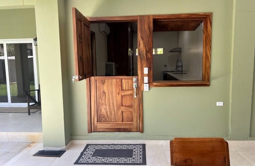 Acajutla House | Rancho CornoaDelMar Spacious 5 Bedroom Private Beach House w/AC and Hot Water