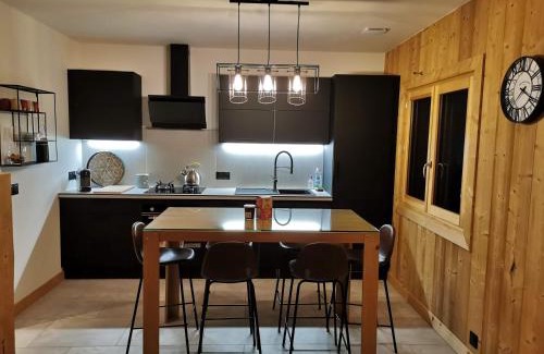 Plateau-d'Assy Apartment | Randonnée et ski à proximité d'un appartement de charme