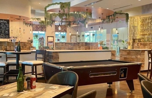 Indian Bayou Condo | Rare end unit w/ 2 King beds *Steps from the Pool*