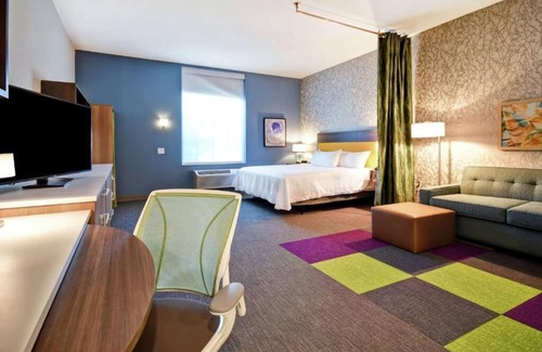 Jekyll Island Hotel | Rare Find! 3 Convenient Units! Kitchen, Outdoor Pool, Free Breakfast!