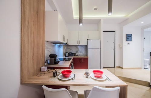Thessaloniki City Centre Apartment | Raspberry Apt by halu! Apartments