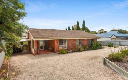 Port Elliot House | Ratties Residence 6 Carnegie St Port Ellliot - No Linen Included