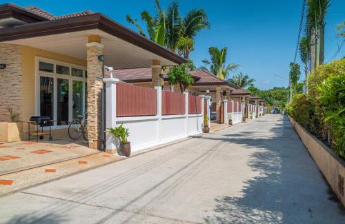 Rawai Villa | Rawai Private Villas - Pools and Garden