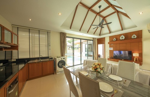 Rawai Villa | Rawai VIP Villas&water Park700m to beach
