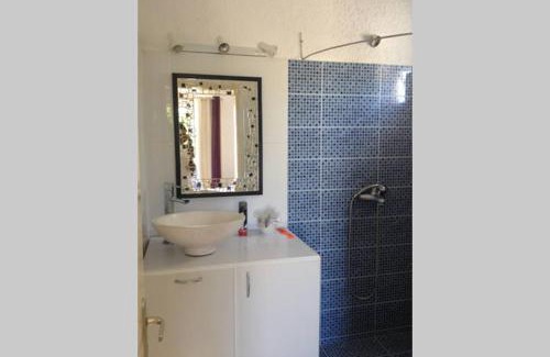 Flic-en-Flac Bed & Breakfast | Rayan Tourist Villa