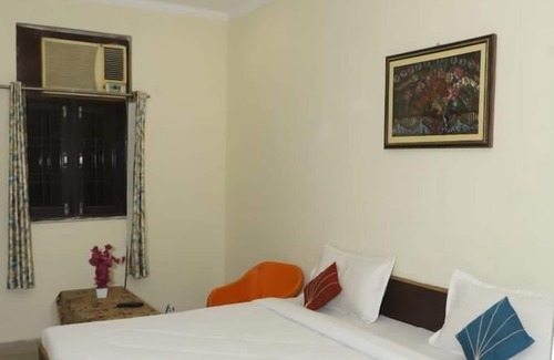 Greater Noida House | RCS Residency And Guest House
