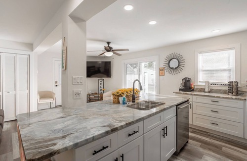 Rehoboth Beach Condo | Recent Upgrades 3BR Pet Friendly Condo w/Parking