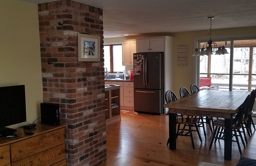 Eastham House | Recently Renovated Cape Close To Boat Meadow Beach And Great Pond.