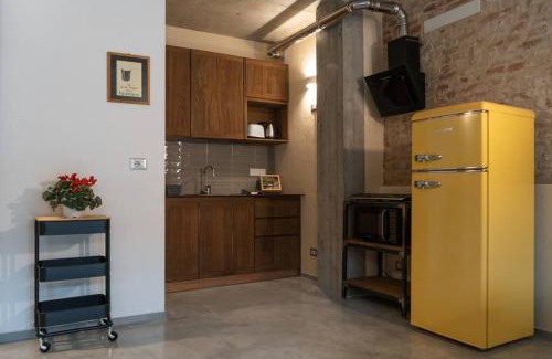 Asti Apartment | Recinto Nobili 2 - private parking vista cortile