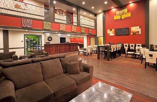 Kent Hotel | Red Lion Inn & Suites Kent Seattle