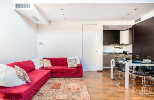 Villapizzone Apartment | RED LOFTY Milano- Loft con parcheggio, comodo per Host Milano 2025, Rho Fiera e Politecnico Bovisa