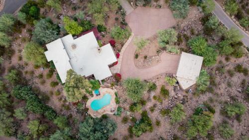 Camel Dale Properties House | Red Rock by AvantStay Desert Hideaway w View Pool