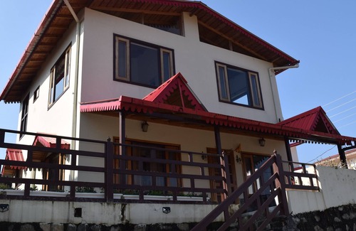 Bhimtal Villa | Red Roof Cottages