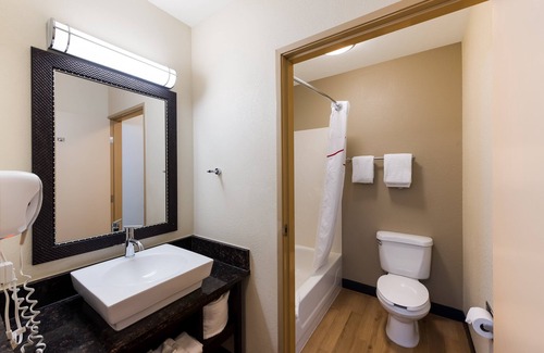 Downtown Columbus Hotel | Red Roof Inn PLUS+ Columbus Downtown-Convention Center