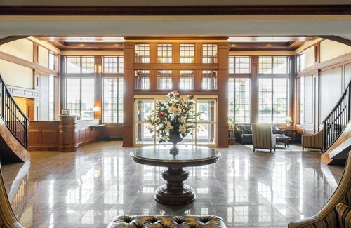 New Castle Hotel | Red Roof Inn & Suites Wilmington - New Castle