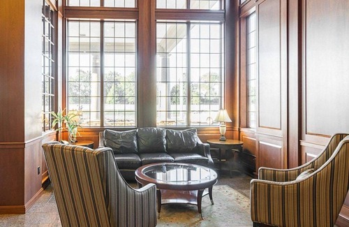 New Castle Hotel | Red Roof Inn & Suites Wilmington - New Castle