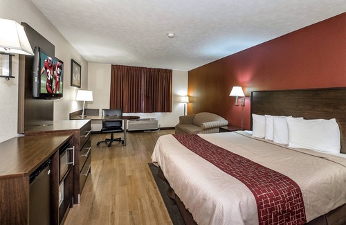 Hermitage Hotel | Red Roof Inn & Suites Hermitage