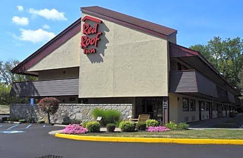 Utica Hotel | Red Roof Inn Utica