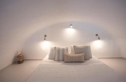 Finikia House | Red Stone Villa