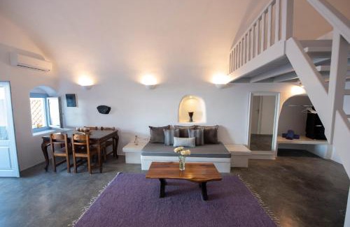 Finikia House | Red Stone Villa