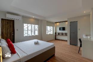 Tondo Hotel | RedDoorz at V Plaza Hotel Manila