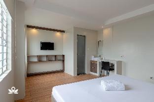 Tondo Hotel | RedDoorz at V Plaza Hotel Manila