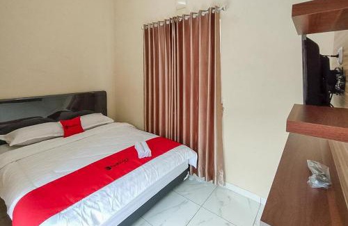 Oro Oro Ombo Hotel | RedDoorz near BNS Batu