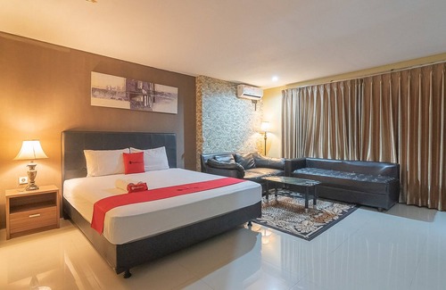 Balikpapan House | RedDoorz Plus near Sepinggan Airport 3
