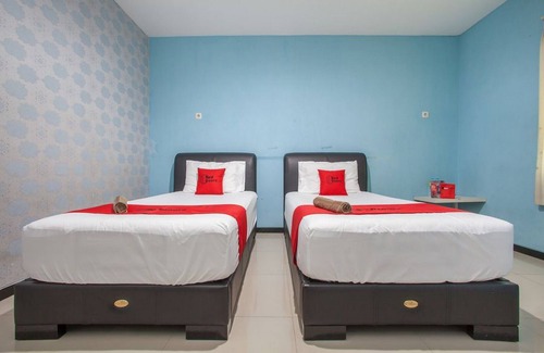 Klojen House | RedDoorz @ Raya Tidar