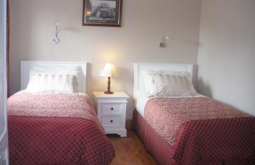 Killarney Bed & Breakfast | Redwood
