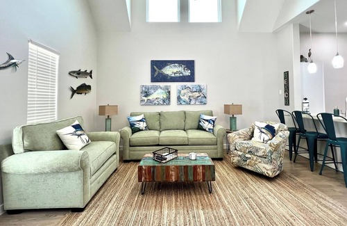 Central City House | Reelin' It Inn - 14931