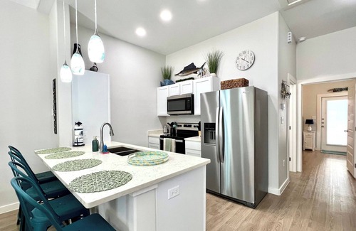 Central City House | Reelin' It Inn - 14931