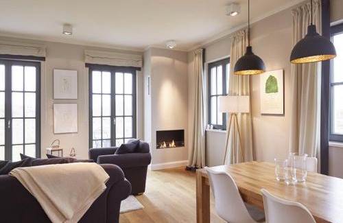 Kreptitz House | Reetland am Meer - Superior Reetdachvilla mit 2 Schlafzimmern und Kamin E26