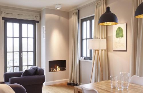 Kreptitz House | Reetland am Meer - Superior Reetdachvilla mit 2 Schlafzimmern und Kamin E26
