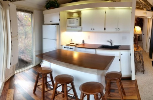 Big Canoe Cabin | "Refined Rustic" Round Retreat