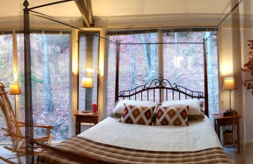 Big Canoe Cabin | "Refined Rustic" Round Retreat